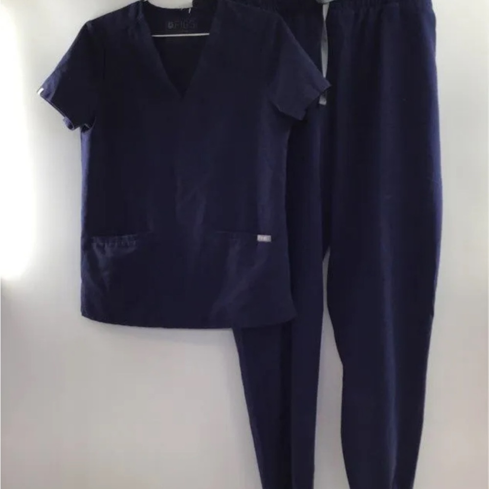 Figs navy scrub set xs